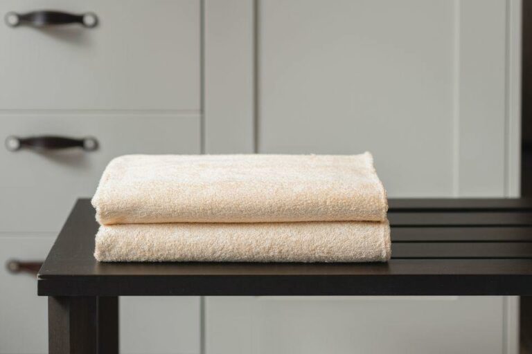 Double Bath Towel – Rust Cream