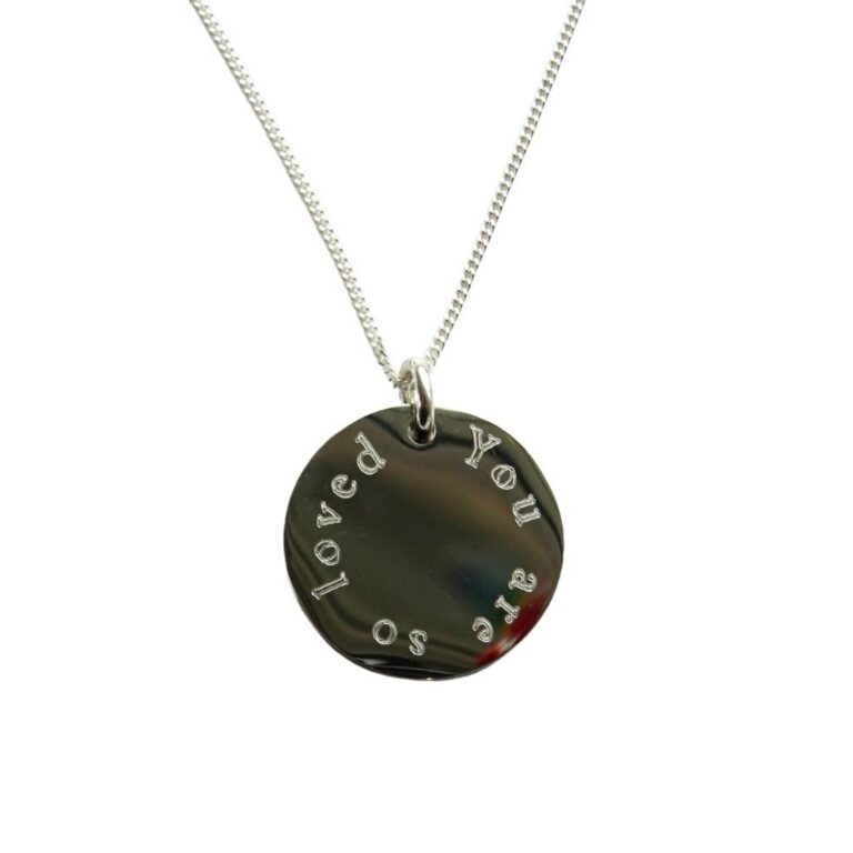 Engraved Necklace – Mum you’re the best x