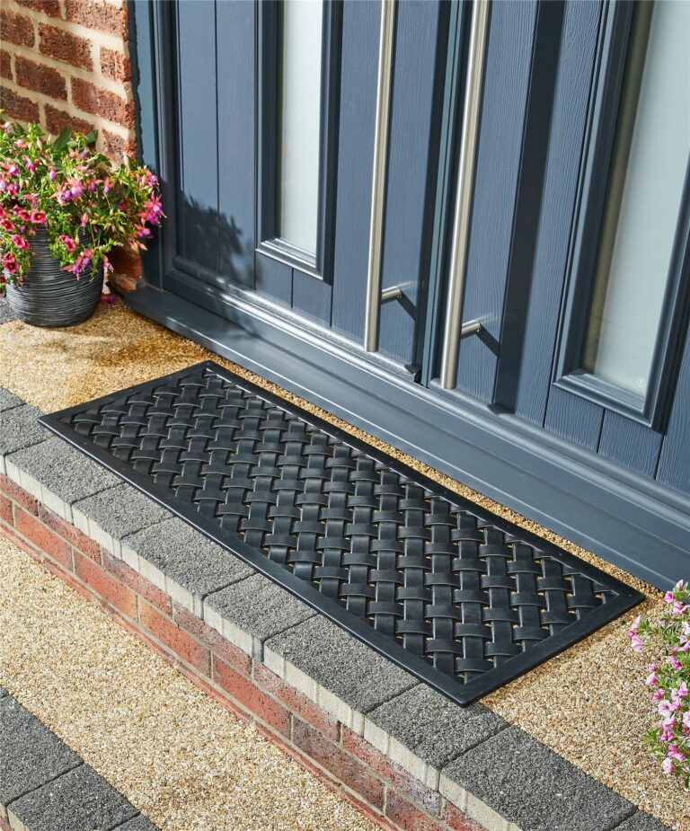 Reddish Iron-Effect Doormat Rubber Lattice Design Waterproof Non-Sli Black